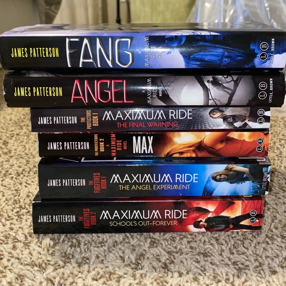 Maximum Ride series by James Patterson books (7)